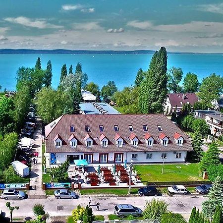 Hethland Zamardi Vsz Ueduelo Hotell Exteriör bild