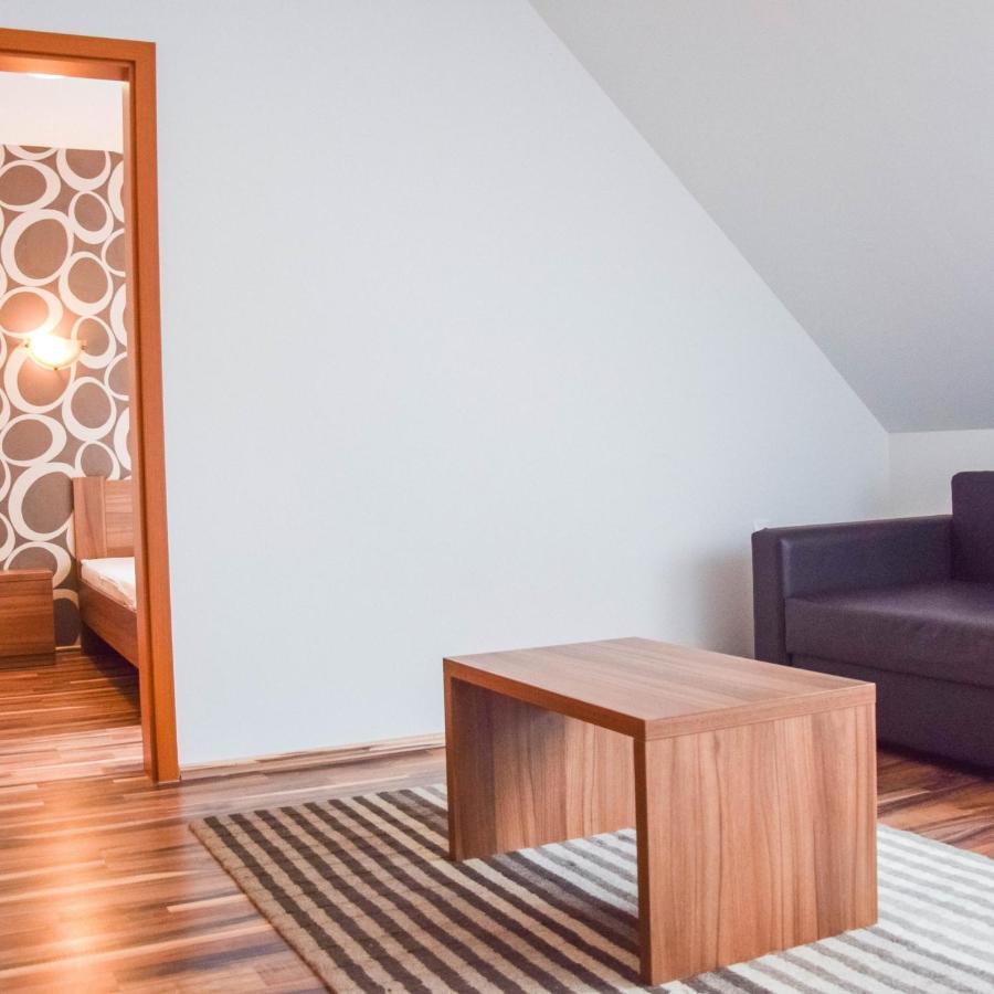 Hethland Zamardi Vsz Ueduelo Hotell Exteriör bild