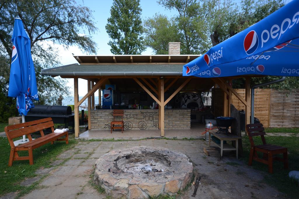 Hethland Zamardi Vsz Ueduelo Hotell Exteriör bild