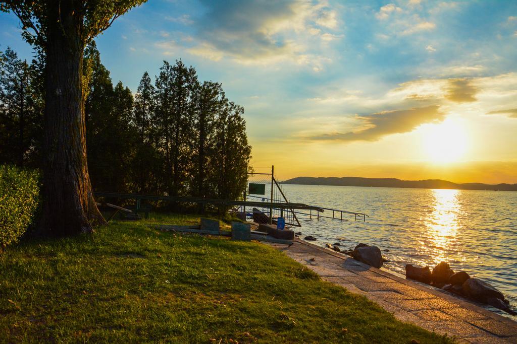 Hethland Zamardi Vsz Ueduelo Hotell Exteriör bild