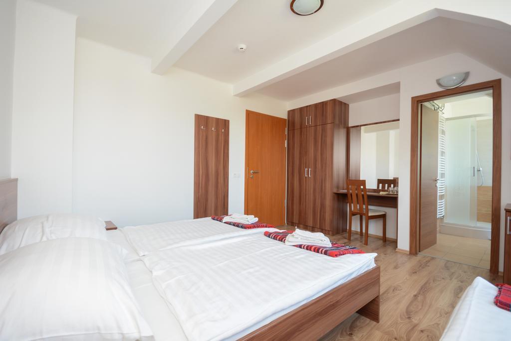 Hethland Zamardi Vsz Ueduelo Hotell Exteriör bild